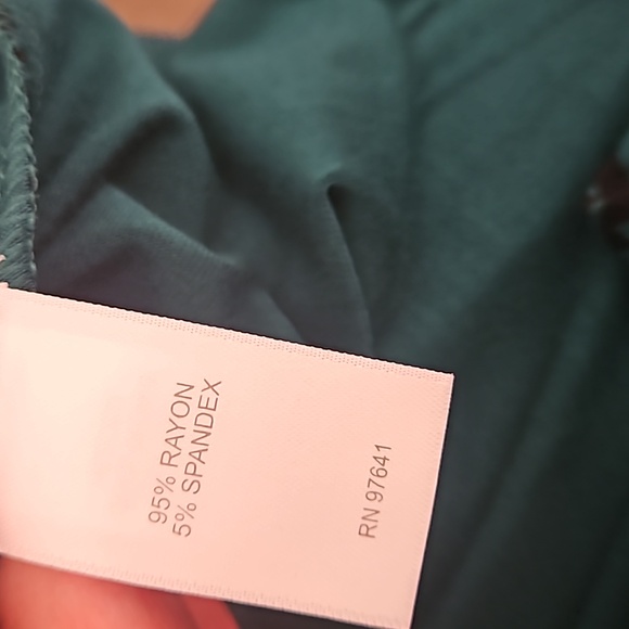 NWT J.Jill green paisley dress Women size- Medium petite stretchy - Picture 9 of 9